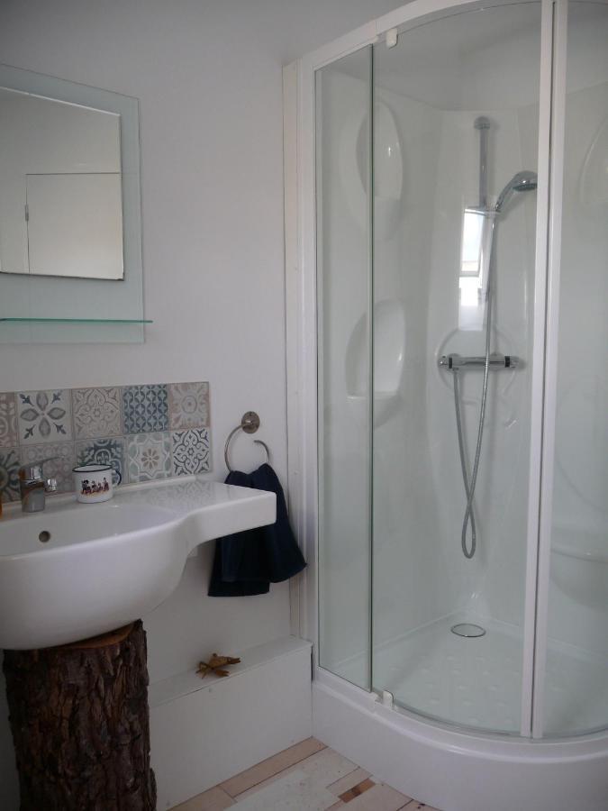 Bretagne Chambre D'Hotes Suite 53M2 Et Caravane Vintage Avec Cuisine Et Salle De Bains Privees Brittany B&B 53M2 Suite And Vintage Caravan Glamping With Private Kitchen And Bathroom Pleumeur-Gautier Buitenkant foto